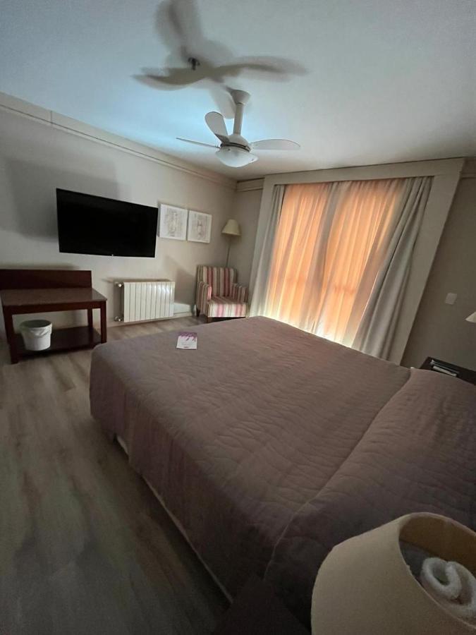 Flat 305 - *