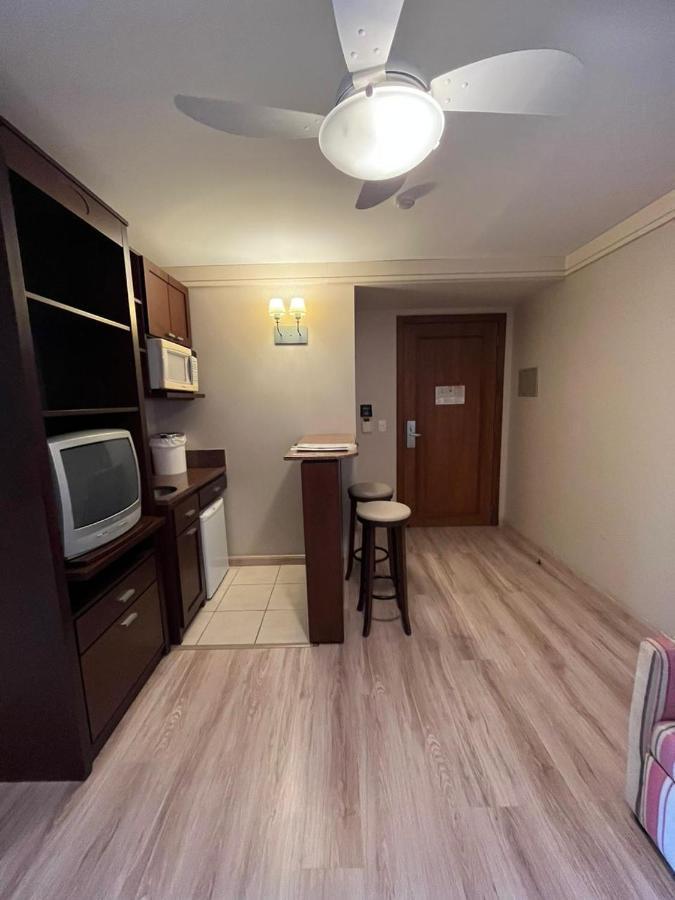 Apartment Flat 305 - *